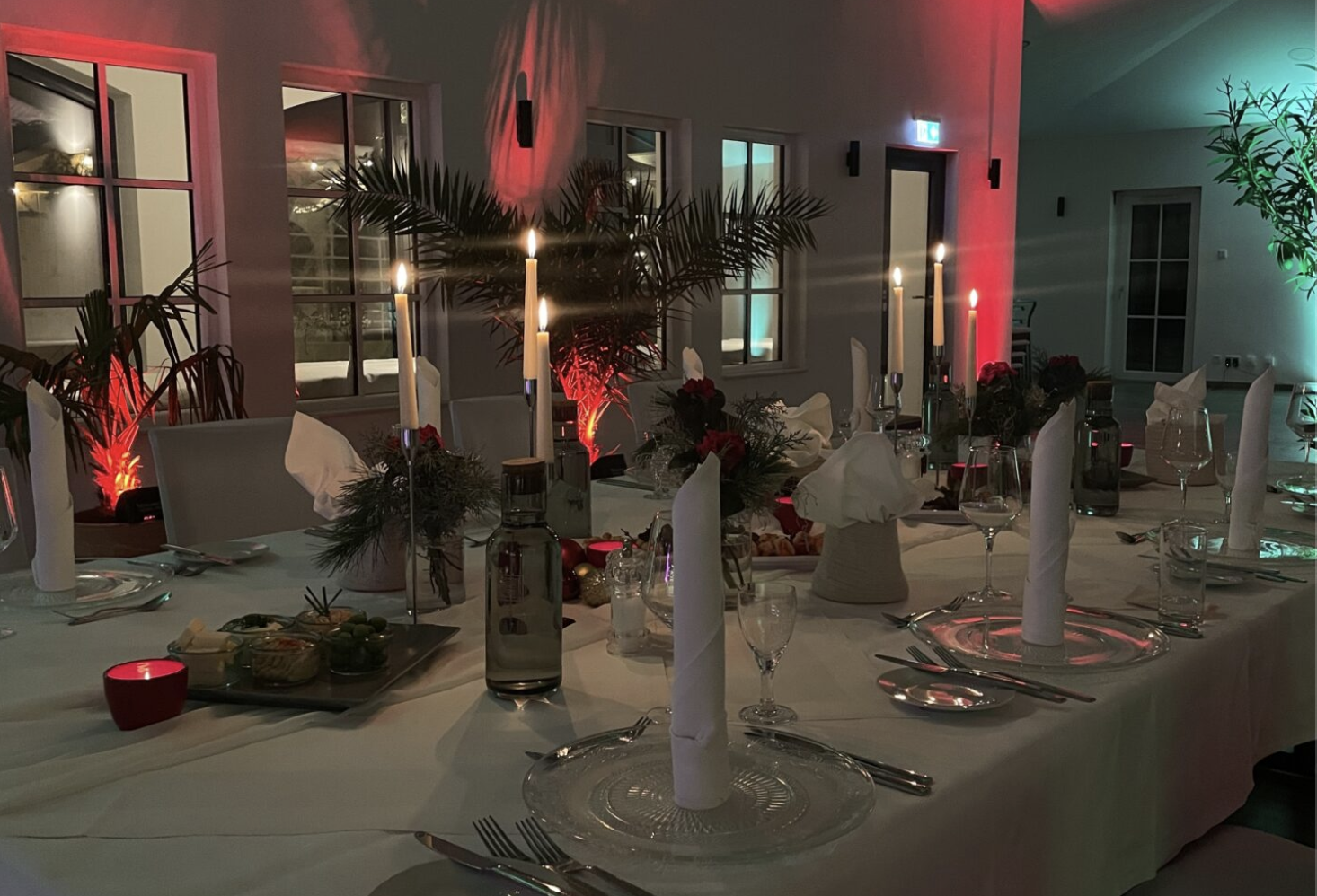 Eure Weihnachtsfeier in der Garden Villa.